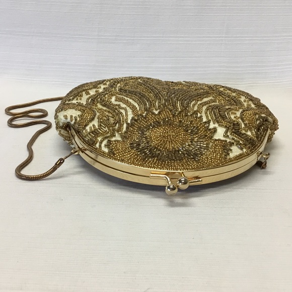 Exciting Fully Beaded Bag - Picture 3 of 8